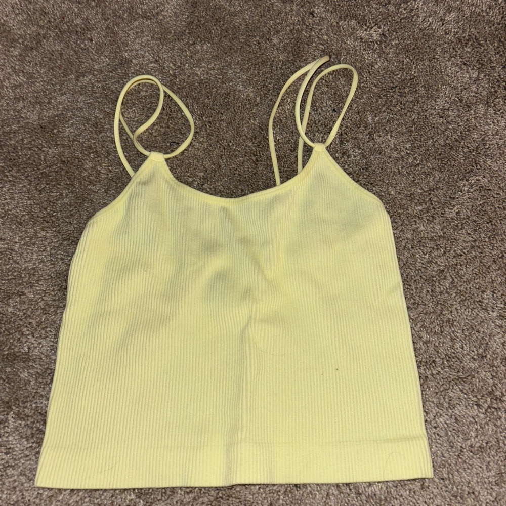 target brand ‘colsie’ yellow tank top